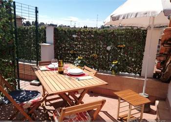 MALNATE OCCASIONE BILOCALE CON TERRAZZINO