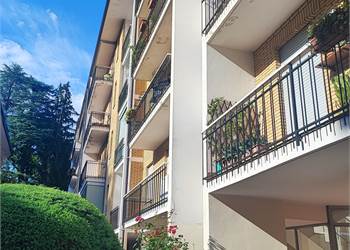 VARESE, MASNAGO  SPAZIOSO QUADRILOCALE PIANO ALTO